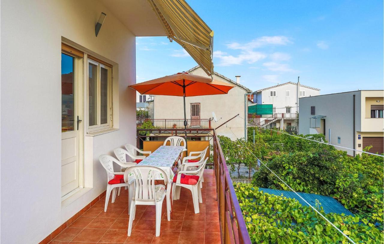 Nice Apartment In Kastel Stafilic With Sauna Kaštela Екстериор снимка